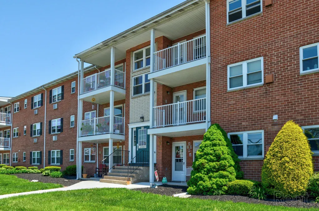 Allen Gardens Apartments