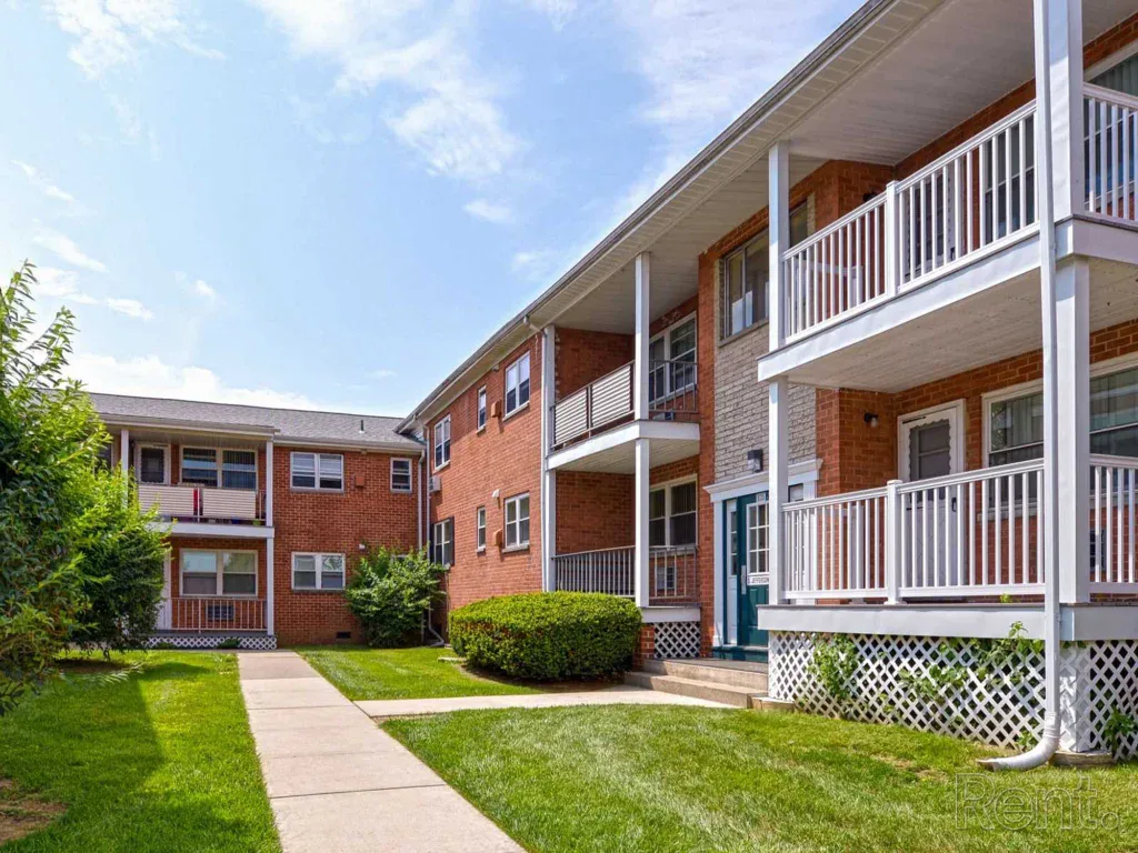 Allen Gardens Apartments