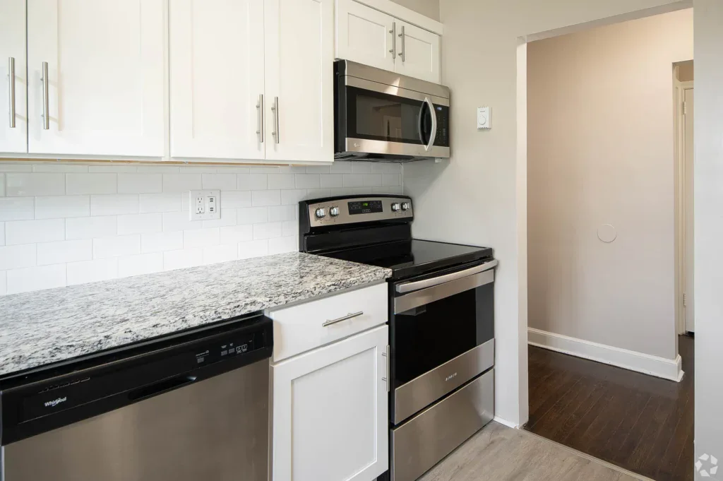 Arbor Grove Apartments