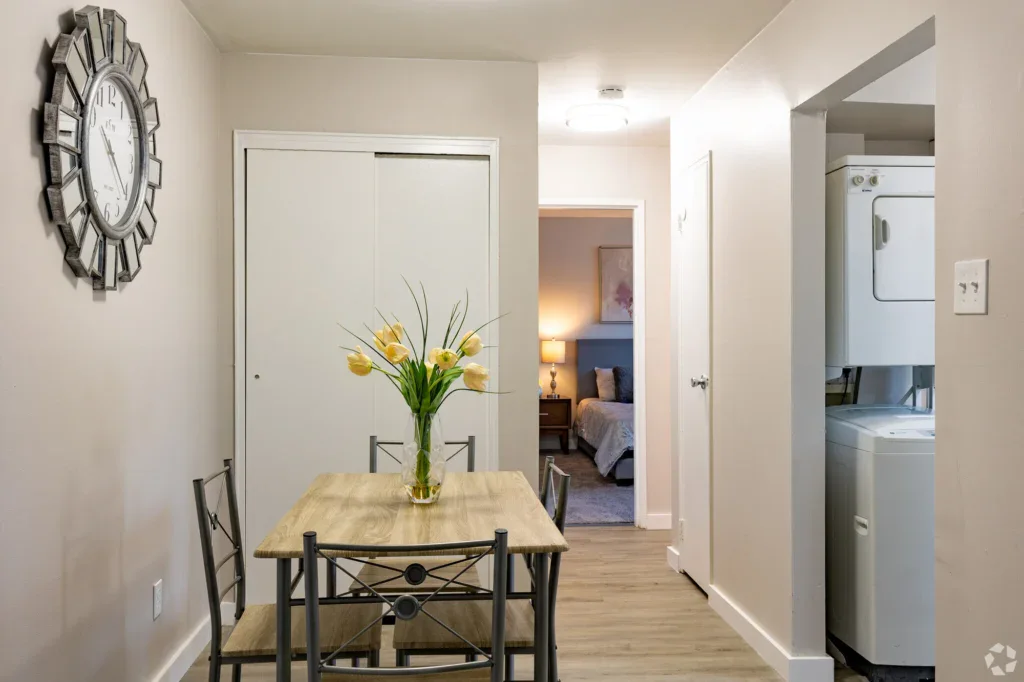 Allen Gardens Apartments