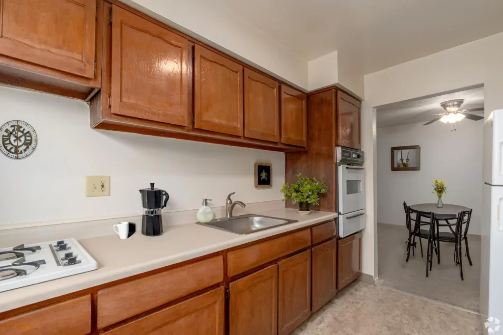 Allen Gardens Apartments