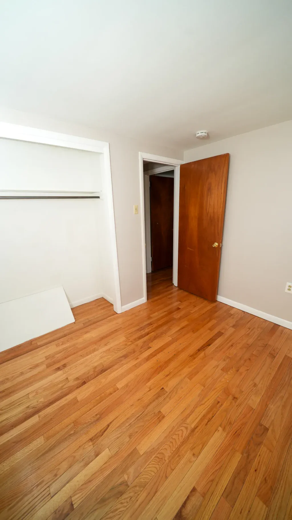 Brookside 3 Bed Townhome Bedroom in Pottstown