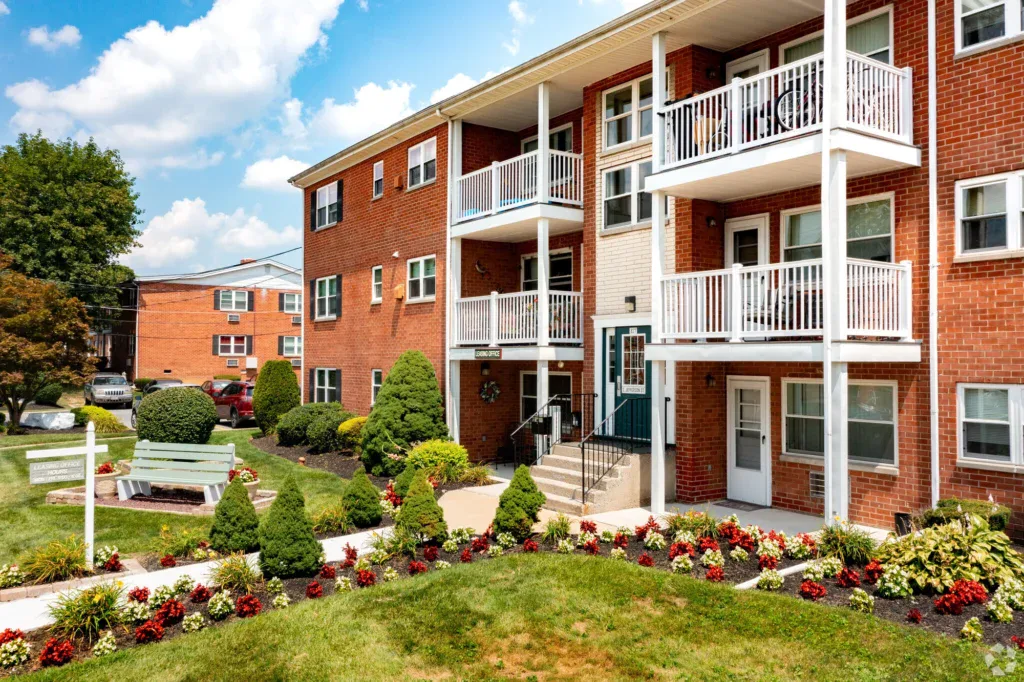 Allen Gardens Apartments