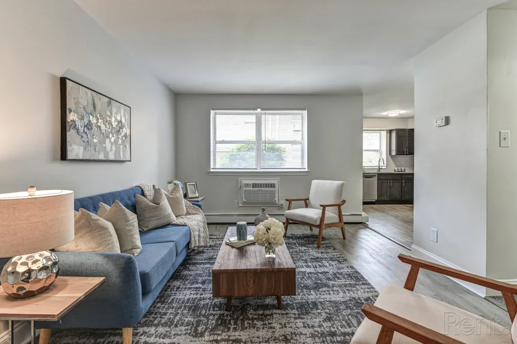 Glen Brook Apartments