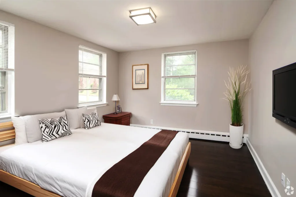 Arbor Grove Apartments