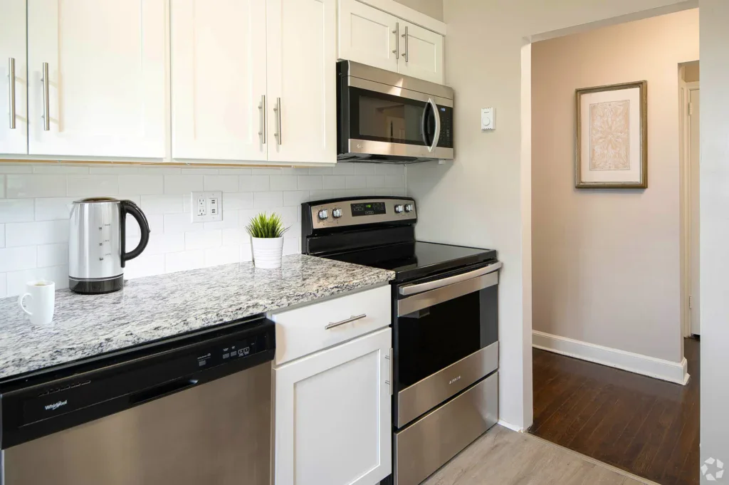 Arbor Grove Apartments
