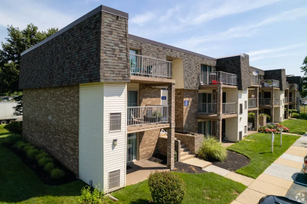 Iron Hill Apartments