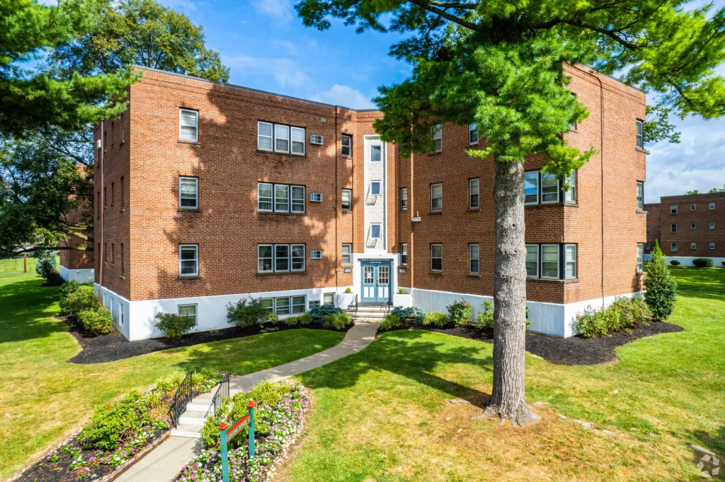 Tremont Apartments