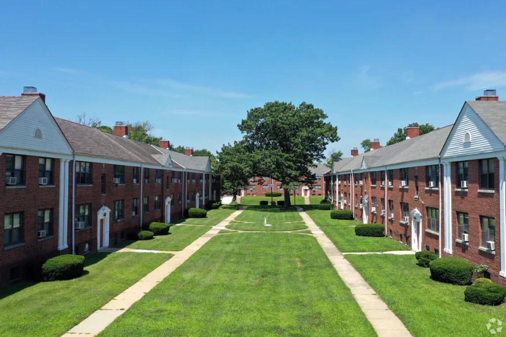 Wayne Gardens Apartments
