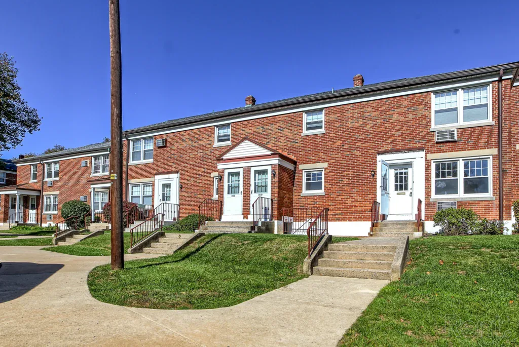 High Pointe Apartments