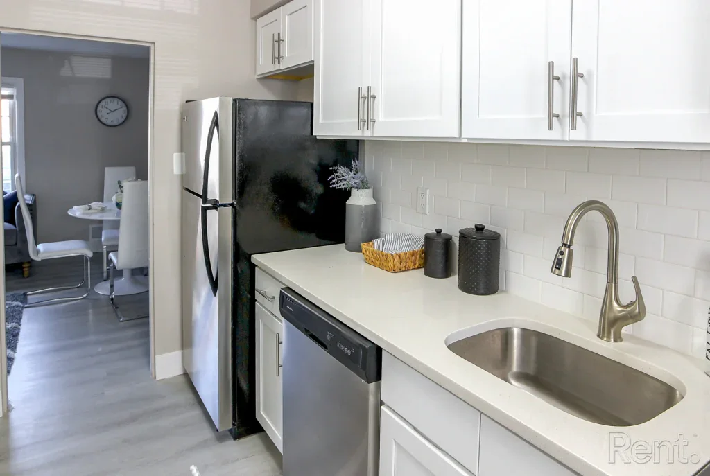 High Pointe Apartments