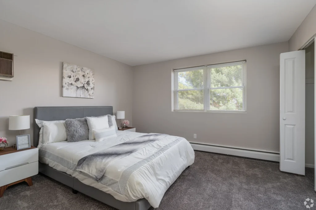 Valley View Apartments