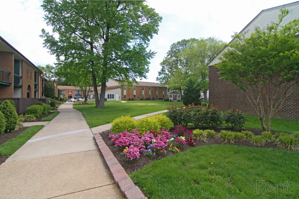 Hidden Creek Apartments