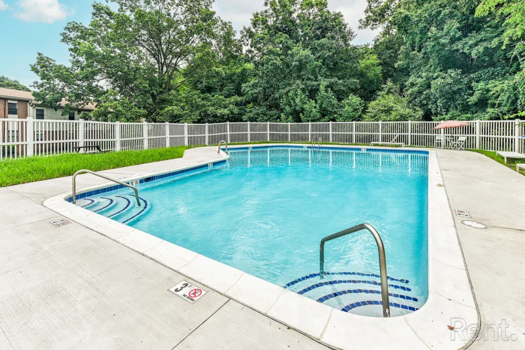 Hidden Creek Apartments