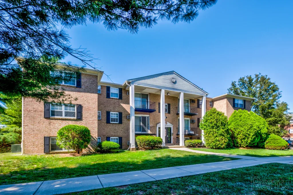 Liberty Square Apartments