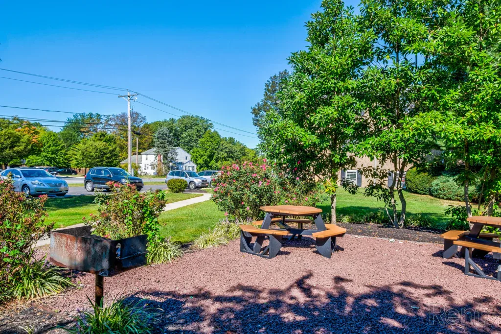 Liberty Square Apartments
