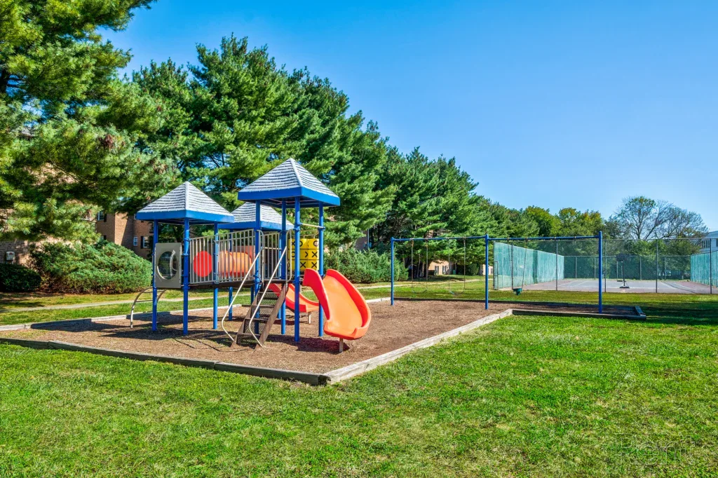 Liberty Square Apartments
