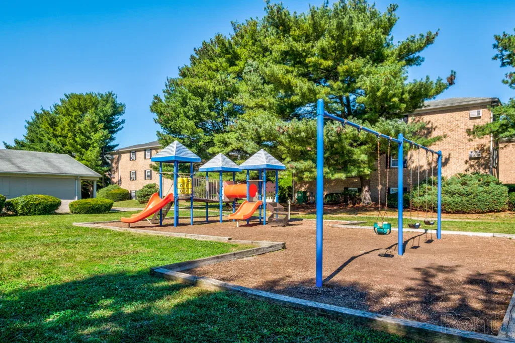 Liberty Square Apartments