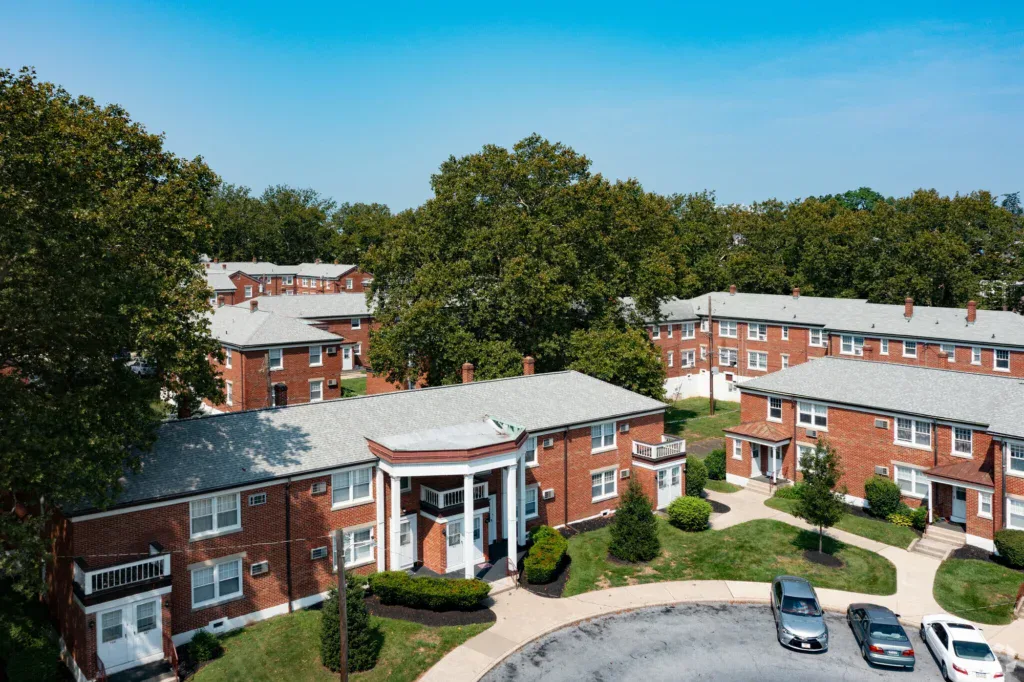 High Pointe Apartments