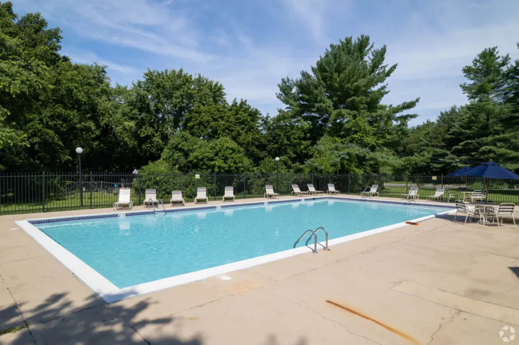 Iron Hill Apartments