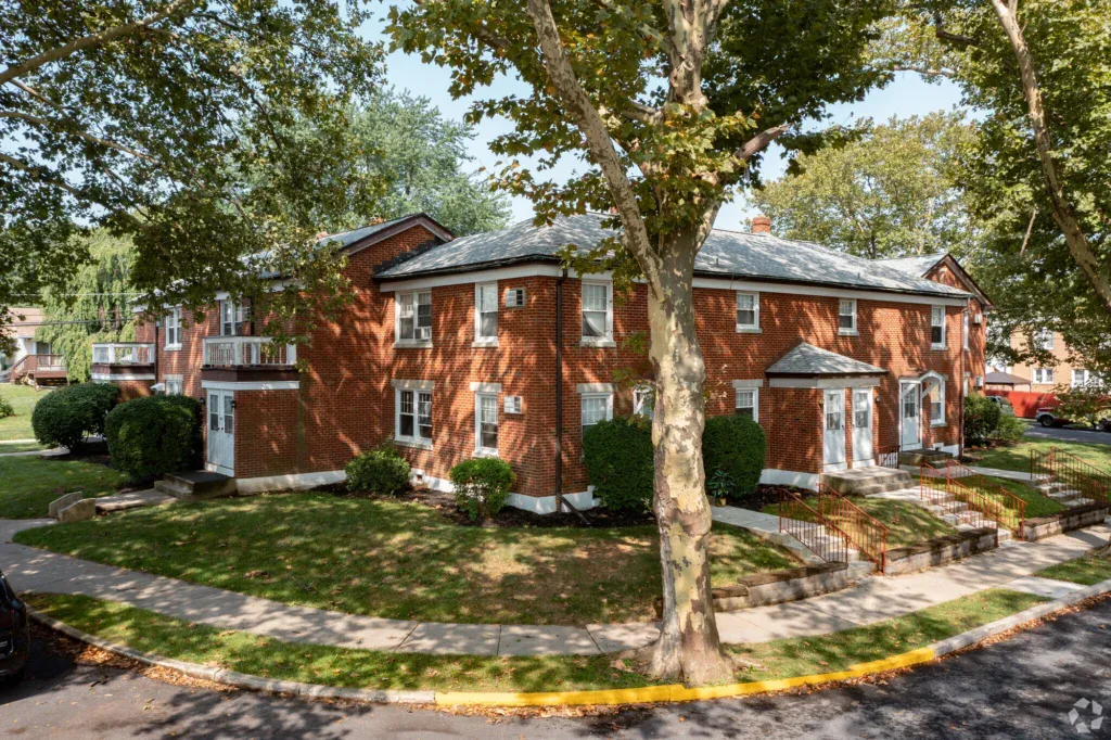 High Pointe Apartments