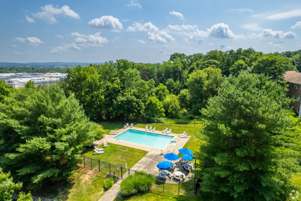 Valley View Apartments