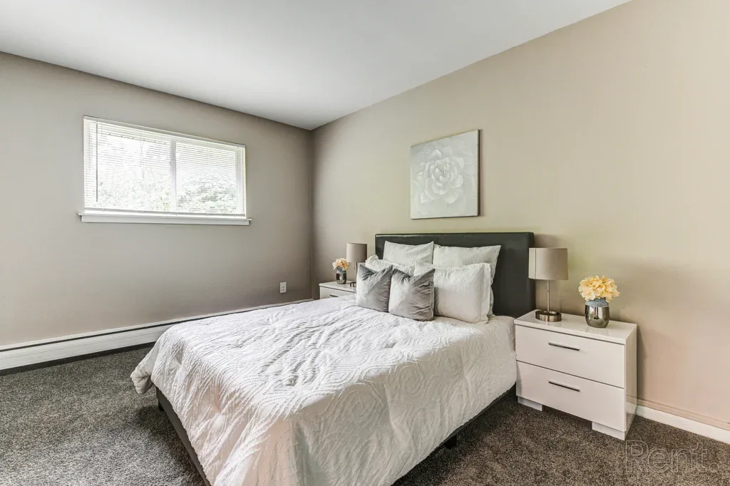 Highland Manor Apartments