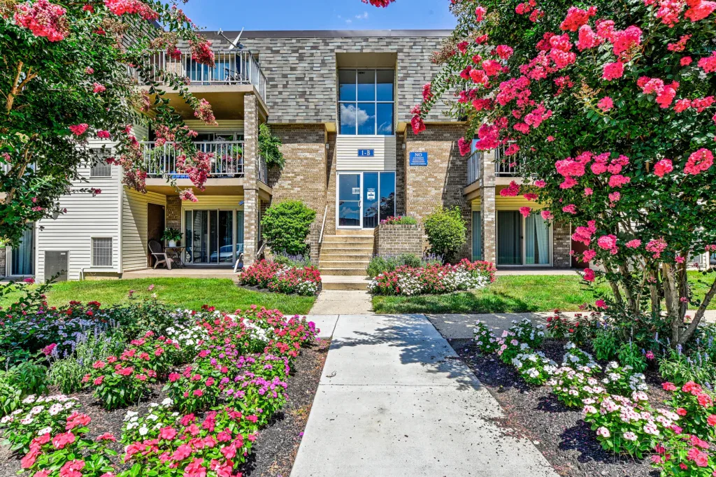 Iron Hill Apartments