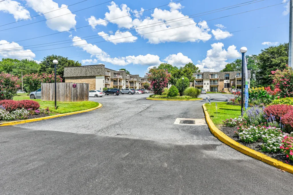 Iron Hill Apartments