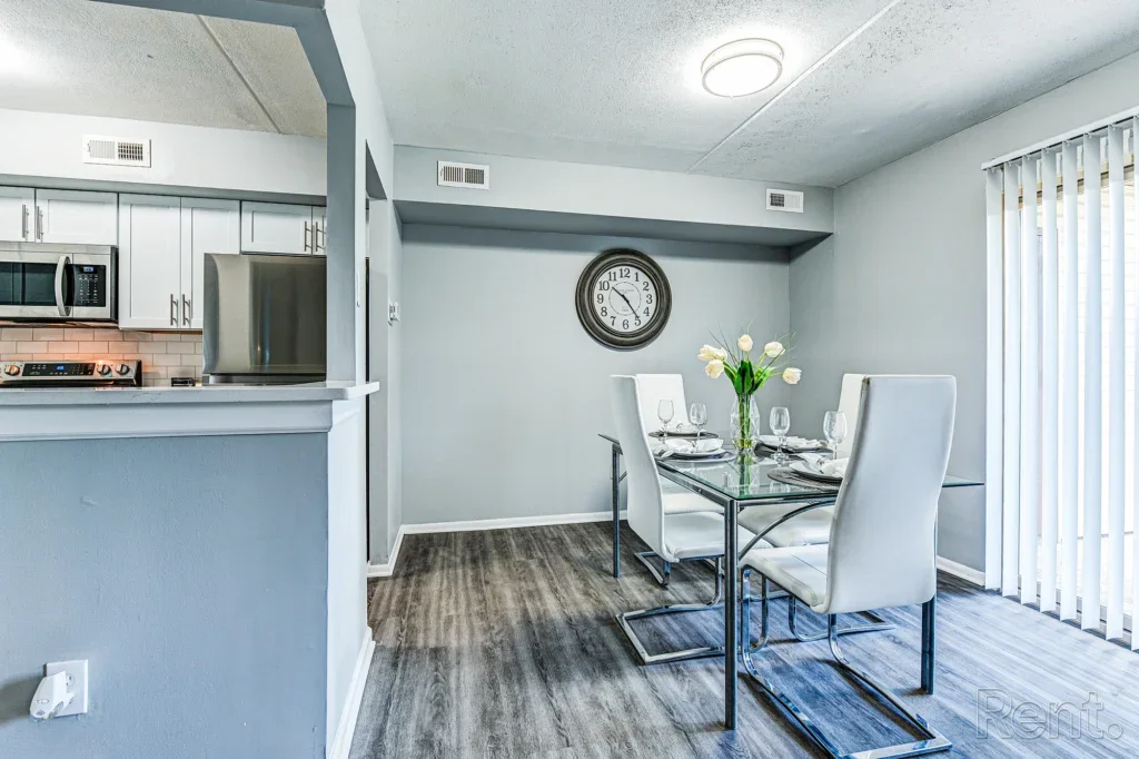 Iron Hill Apartments