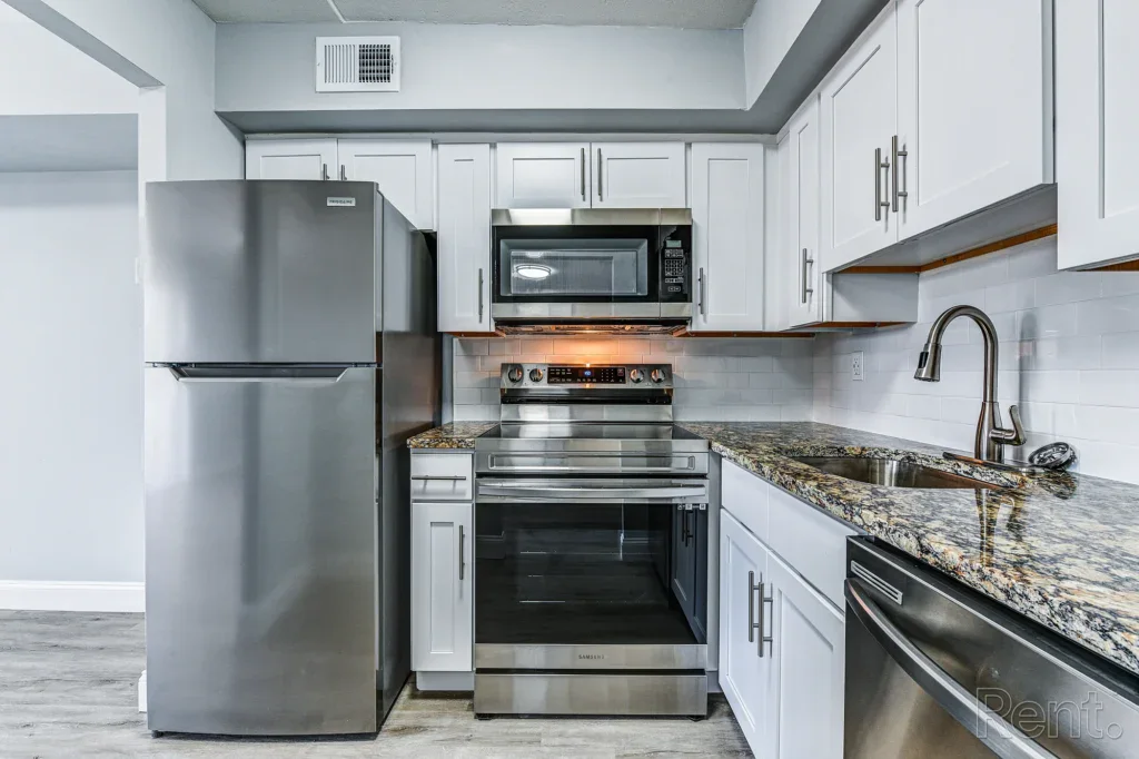Iron Hill Apartments