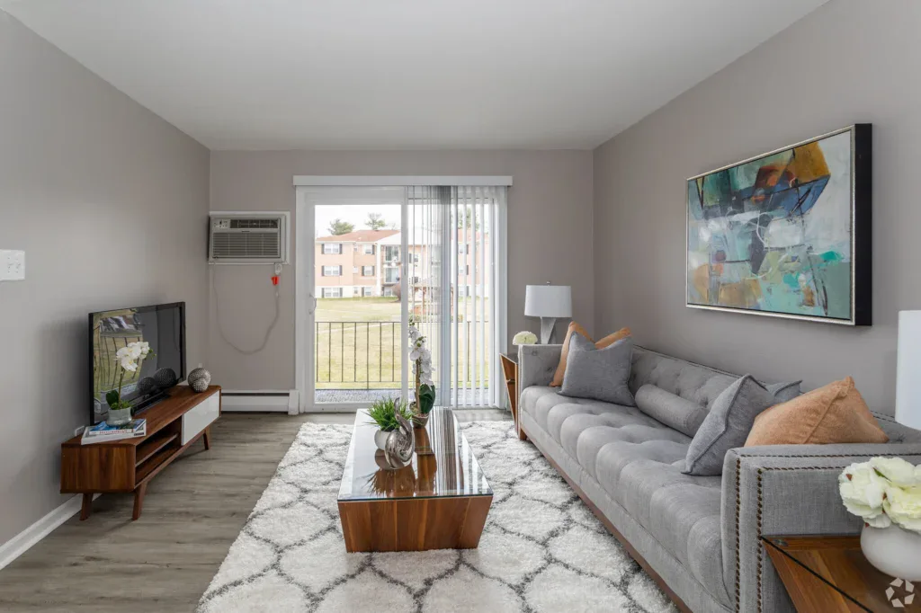 Liberty Square Apartments