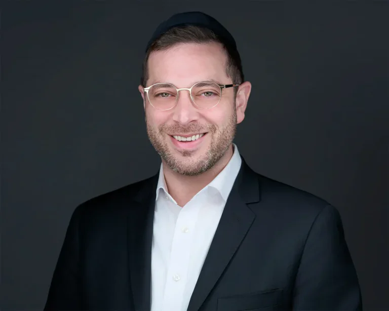 Ephraim Hoffman Headshot