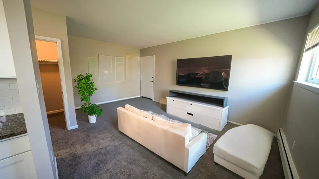 Highland Manor Apartments