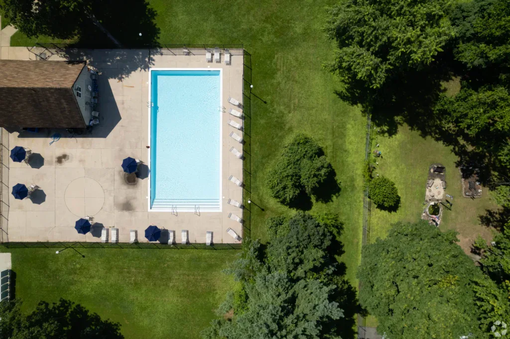 Iron Hill Apartments