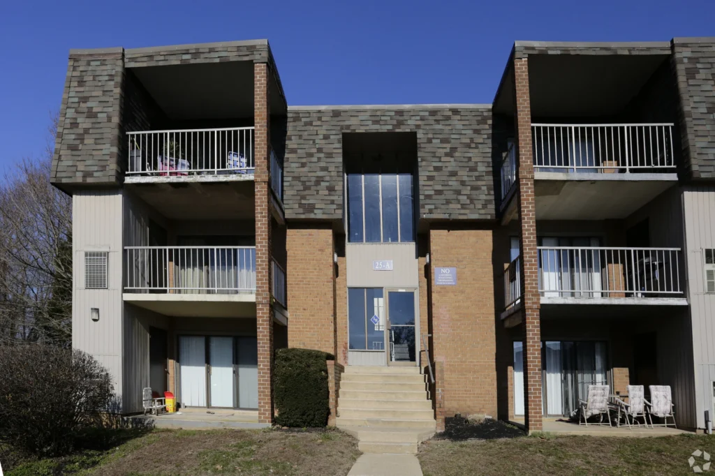 Iron Hill Apartments