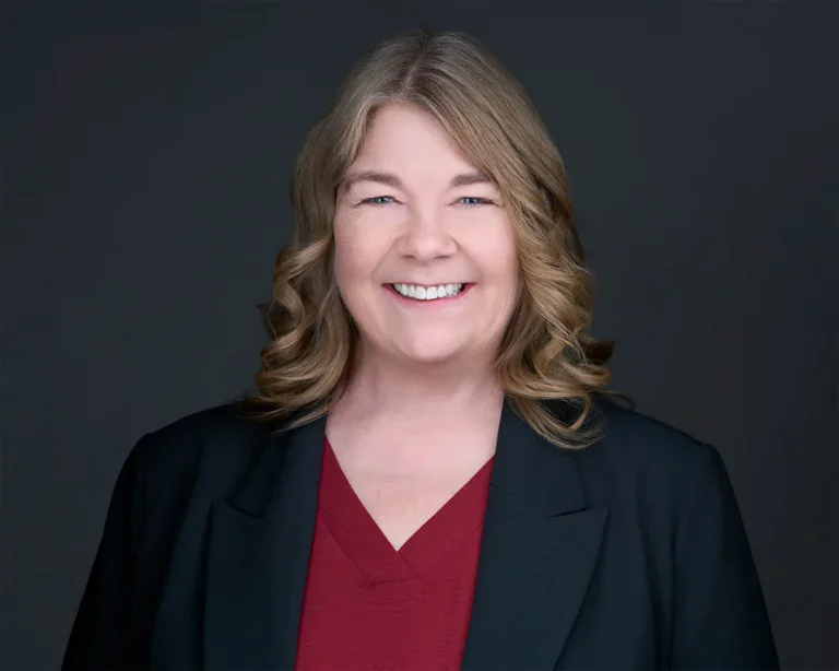 Lisa Sharrer Headshot