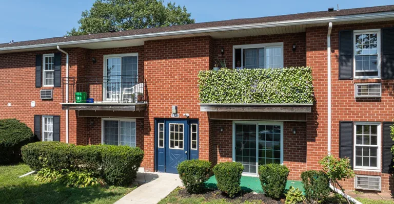 Exterior of Oak Hollow Apartments in the Lehigh Valley.