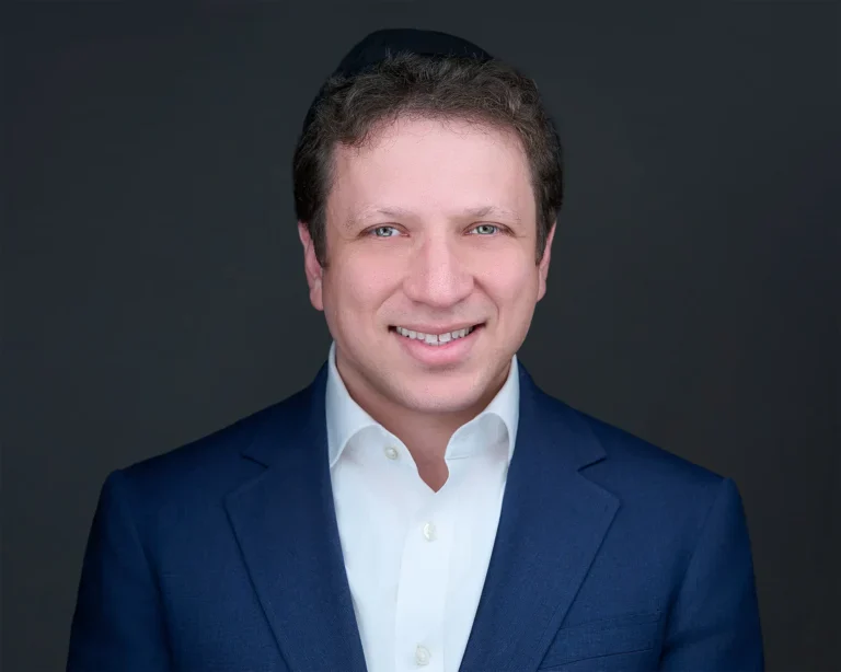 Shimmy Szanzer Headshot