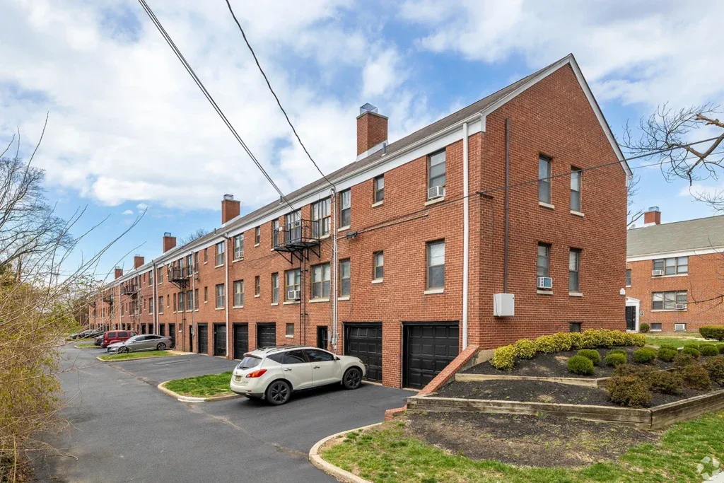 Wayne Gardens Apartments