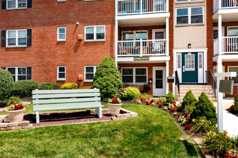 Allen Gardens Apartments Allentown Building Entrance
