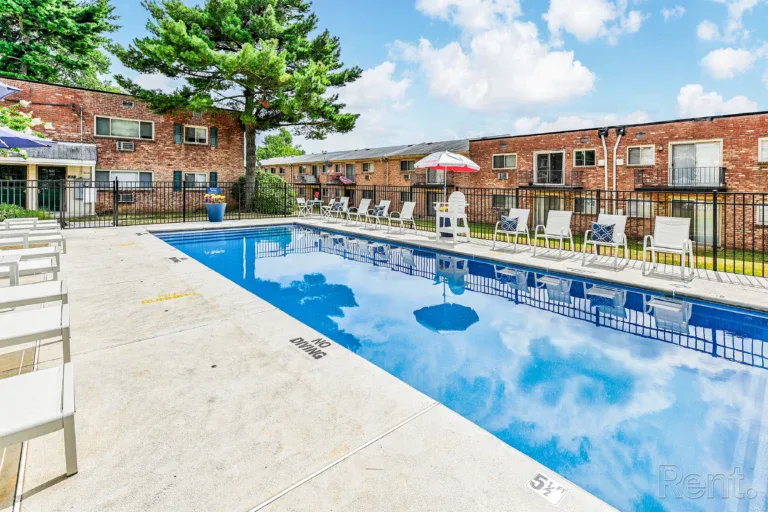 Laurel Manor Apartments Secane