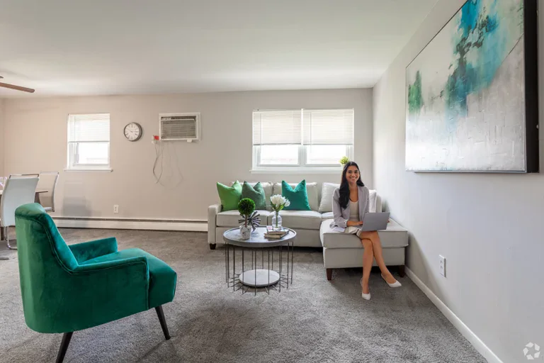 Riverview Crossings Apartments Bensalem