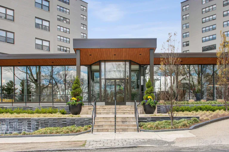 The Avenue at East Falls Apartments Philadelphia